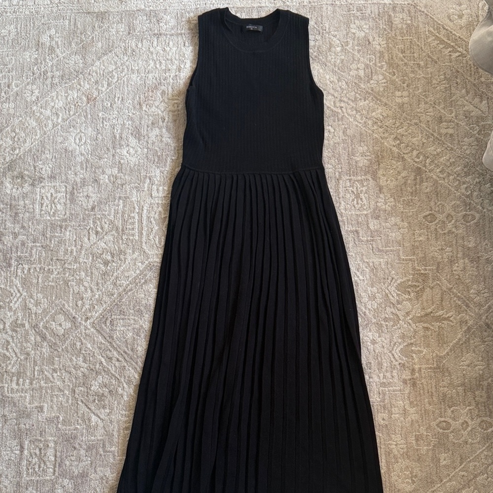 Chic Black Sleeveless Maxi Dress